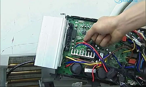 大城美的空调电话是多少